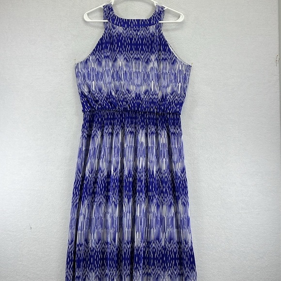 Chico’s Women’s IKAT Pleated Maxi Dress Size 2 (US 12) Blue & White Like New - Picture 5 of 11